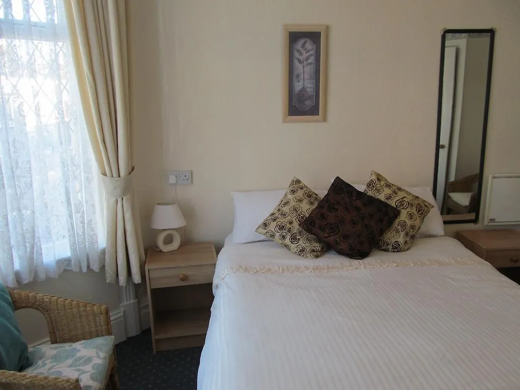 Alondra Hotel Blackpool 3*,